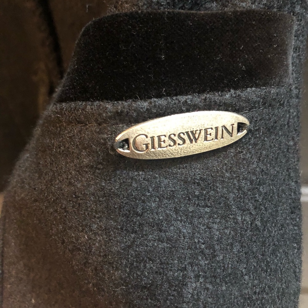 Vintage GIESSWEIN wool jacket with a velvet touch - Picture 3 of 8